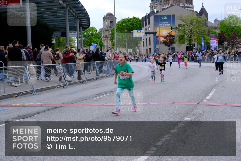 25.04.2026 - Das Zehntel Tim E. http://msf.ph/oto/9579071 25.04.2026 11:07:54 Ziel 5087, 5130, 5932, 5936, 6048, 6049, 6462, 6562, 6563, 7419, 7425, 7451 meine-sportfotos.de