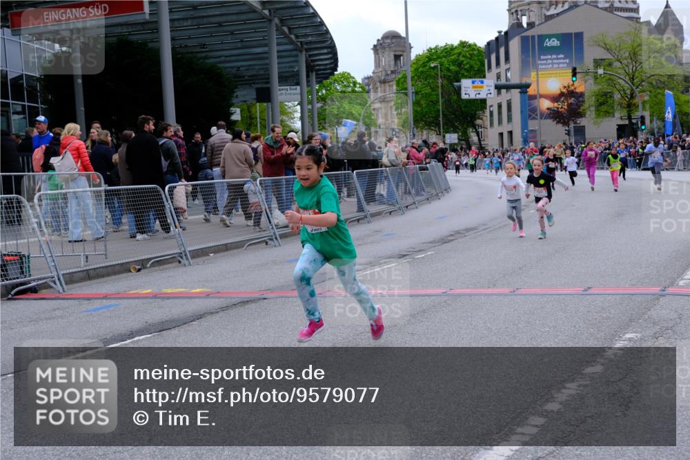 25.04.2026 - Das Zehntel Tim E. http://msf.ph/oto/9579077 25.04.2026 11:07:54 Ziel 5087, 5130, 5932, 5936, 6048, 6049, 6462, 6562, 6563, 7419, 7425, 7451 meine-sportfotos.de