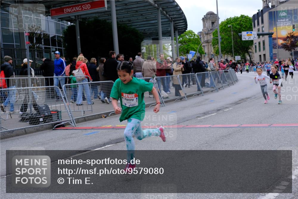25.04.2026 - Das Zehntel Tim E. http://msf.ph/oto/9579080 25.04.2026 11:07:54 Ziel 5087, 5130, 5932, 5936, 6048, 6049, 6462, 6562, 6563, 7419, 7425, 7451 meine-sportfotos.de