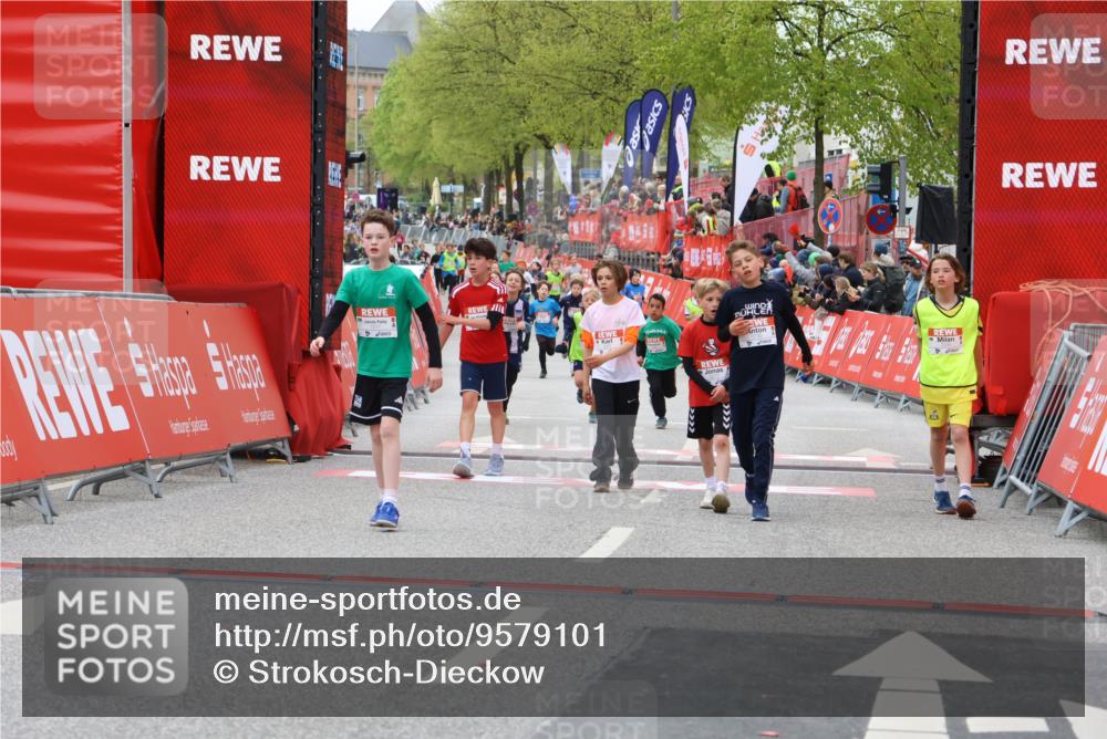 25.04.2026 - Das Zehntel Strokosch-Dieckow http://msf.ph/oto/9579101 25.04.2026 08:51:08 Ziel 1217, 1310, 1554, 1702, 1735, 2315, 2497, 2570, 2817, 3118, 3194, 3230, 3546, 3554, 3557, 4052, 1217, 1310, 1554, 1702, 1735, 2315, 2497, 2570, 2817, 3118, 3194, 3230, 3546, 3554, 3557, 4052 meine-sportfotos.de