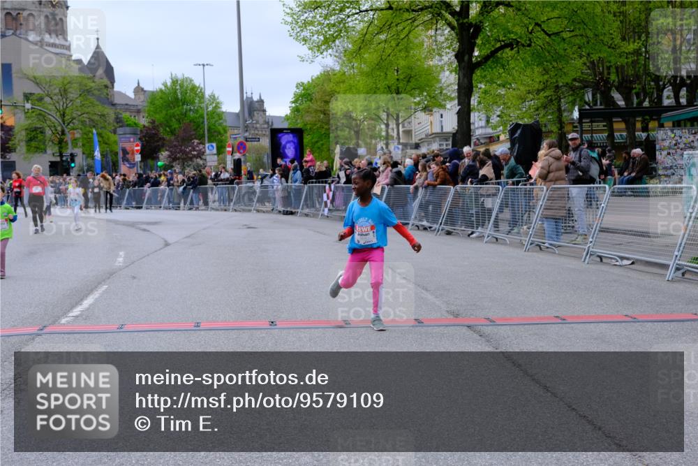 25.04.2026 - Das Zehntel Tim E. http://msf.ph/oto/9579109 25.04.2026 11:08:12 Ziel 5221, 5232, 5604, 6834, 7654, 7685, 7778 meine-sportfotos.de