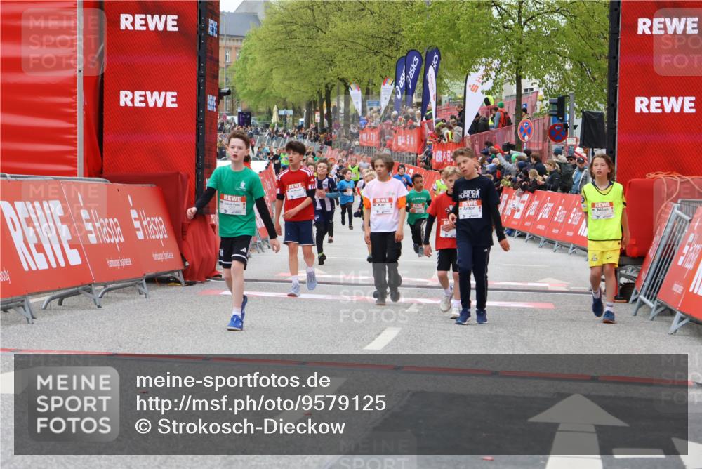 25.04.2026 - Das Zehntel Strokosch-Dieckow http://msf.ph/oto/9579125 25.04.2026 08:51:08 Ziel 1217, 1310, 1554, 1702, 1735, 2315, 2497, 2570, 2817, 3118, 3194, 3230, 3546, 3554, 3557, 4052, 1217, 1310, 1554, 1702, 1735, 2315, 2497, 2570, 2817, 3118, 3194, 3230, 3546, 3554, 3557, 4052 meine-sportfotos.de