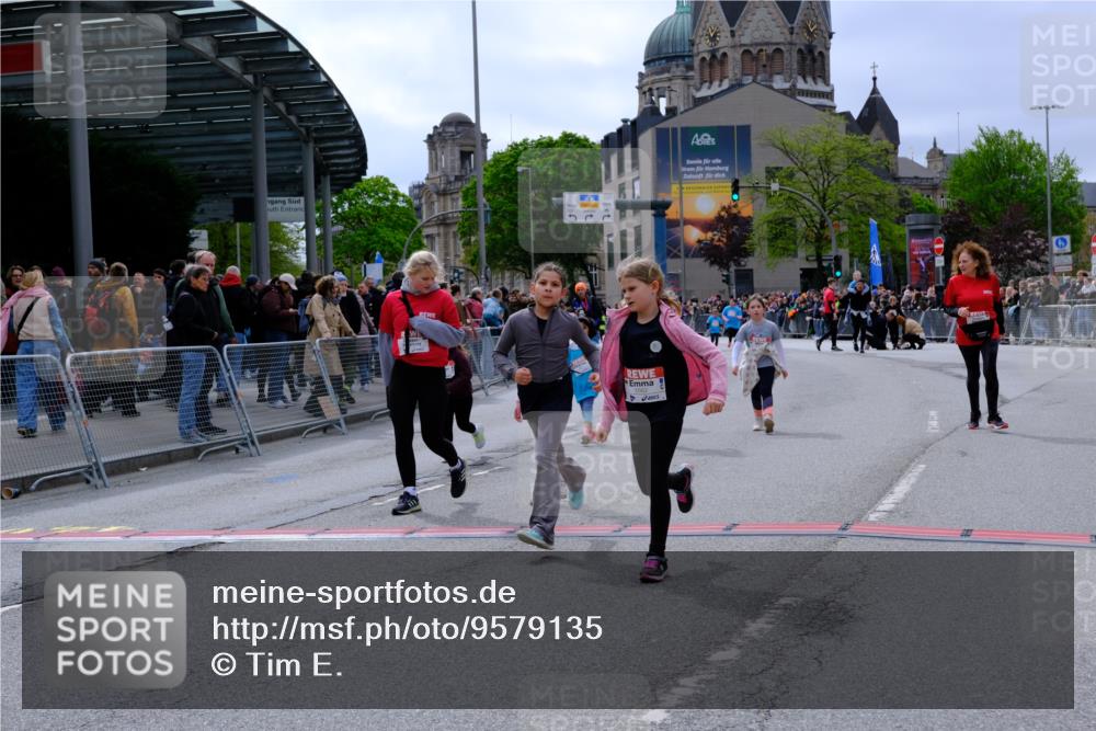 25.04.2026 - Das Zehntel Tim E. http://msf.ph/oto/9579135 25.04.2026 11:08:23 Ziel 5560, 5562, 5627, 6024, 6182, 6561, 6657, 7271 meine-sportfotos.de