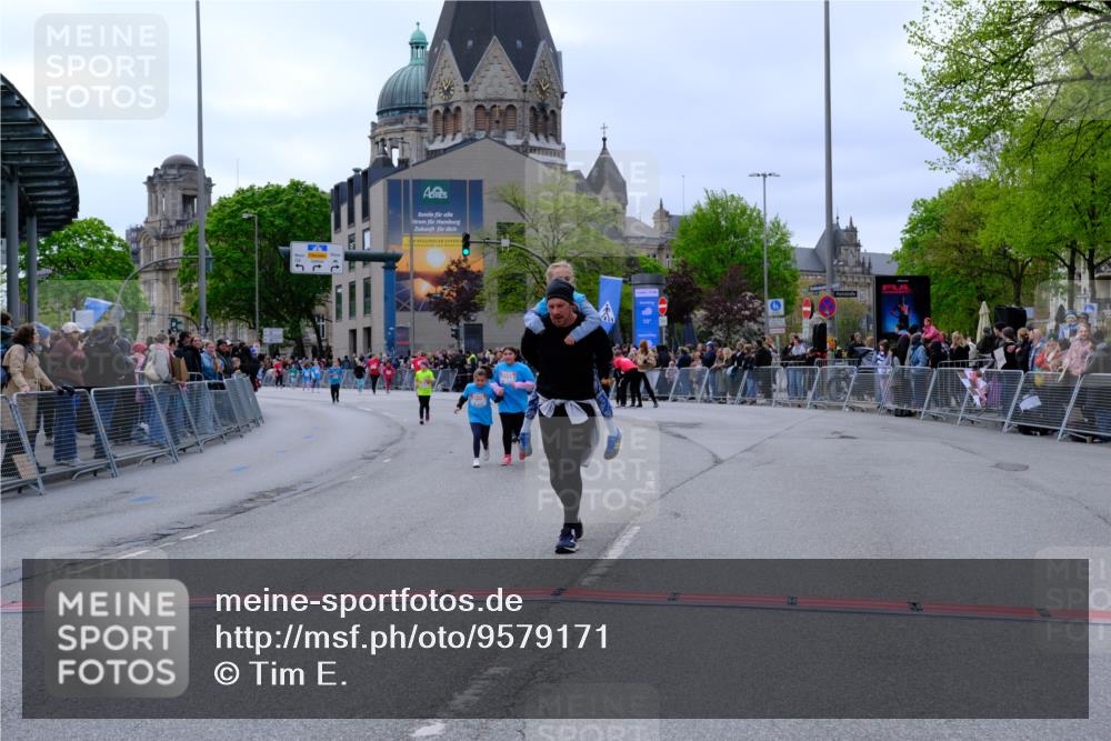 25.04.2026 - Das Zehntel Tim E. http://msf.ph/oto/9579171 25.04.2026 11:08:34 Ziel 5624, 5627, 5957, 6182 meine-sportfotos.de