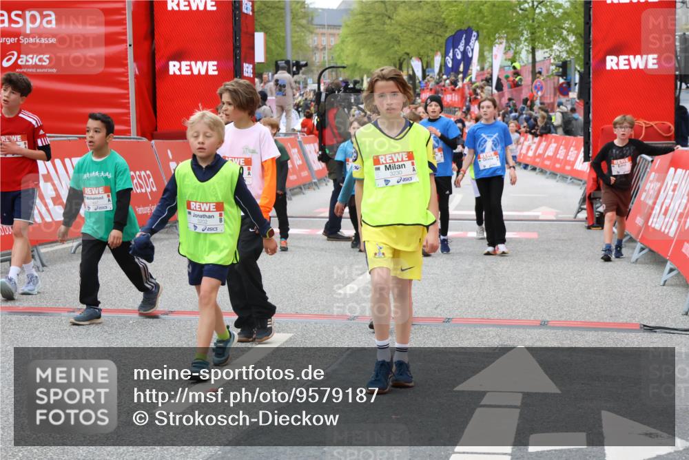 25.04.2026 - Das Zehntel Strokosch-Dieckow http://msf.ph/oto/9579187 25.04.2026 08:51:18 Ziel 1285, 1325, 1584, 1714, 1736, 2069, 2164, 2472, 2829, 2881, 3117, 3244, 3509, 3535, 4011, 1285, 1325, 1584, 1714, 1736, 2069, 2164, 2472, 2829, 2881, 3117, 3244, 3509, 3535, 4011 meine-sportfotos.de