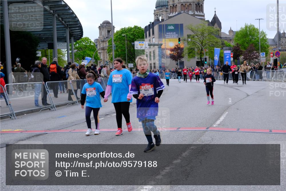 25.04.2026 - Das Zehntel Tim E. http://msf.ph/oto/9579188 25.04.2026 11:08:42 Ziel 5957, 6642, 6779, 6864, 7212 meine-sportfotos.de
