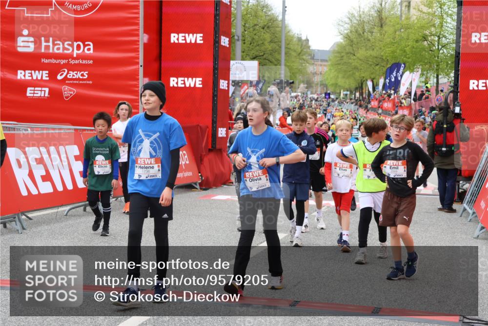 25.04.2026 - Das Zehntel Strokosch-Dieckow http://msf.ph/oto/9579205 25.04.2026 08:51:23 Ziel 1027, 1325, 1584, 1699, 1719, 2032, 2344, 2946, 3117, 3182, 3244, 3248, 3509, 3535, 4011, 1027, 1325, 1584, 1699, 1719, 2032, 2344, 2946, 3117, 3182, 3244, 3248, 3509, 3535, 4011 meine-sportfotos.de