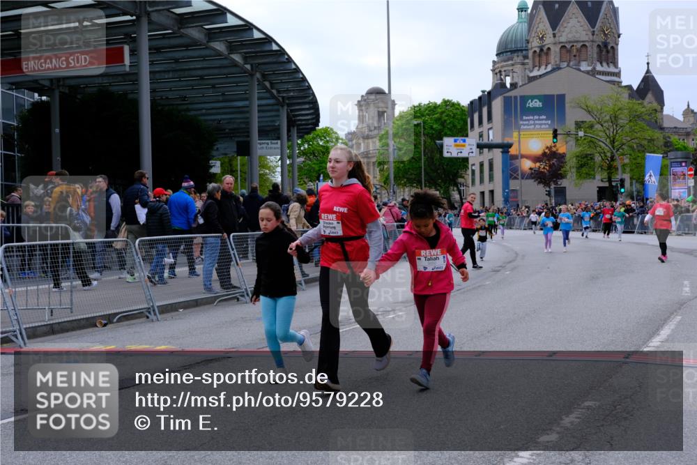 25.04.2026 - Das Zehntel Tim E. http://msf.ph/oto/9579228 25.04.2026 11:08:55 Ziel 5050, 5684, 6178, 7877, 7998 meine-sportfotos.de