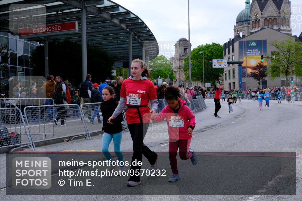 25.04.2026 - Das Zehntel Tim E. http://msf.ph/oto/9579232 25.04.2026 11:08:55 Ziel 5050, 5684, 6178, 7877, 7998 meine-sportfotos.de