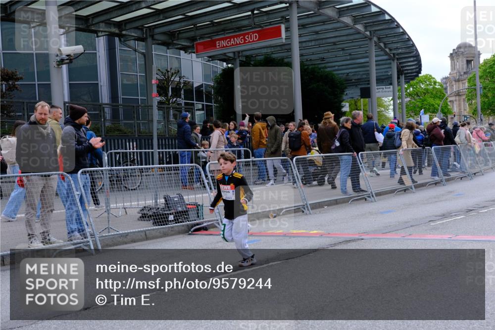 25.04.2026 - Das Zehntel Tim E. http://msf.ph/oto/9579244 25.04.2026 11:09:01 Ziel 6832, 6836, 7998 meine-sportfotos.de