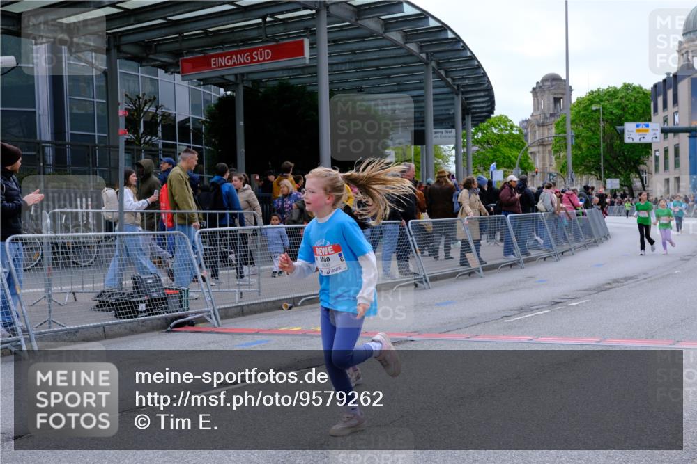 25.04.2026 - Das Zehntel Tim E. http://msf.ph/oto/9579262 25.04.2026 11:09:04 Ziel 5851, 5853, 5873, 6806, 6832, 6836, 7998 meine-sportfotos.de