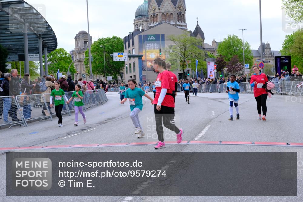 25.04.2026 - Das Zehntel Tim E. http://msf.ph/oto/9579274 25.04.2026 11:09:08 Ziel 5851, 5853, 5873, 6790, 6806, 6832, 6836 meine-sportfotos.de
