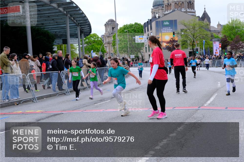 25.04.2026 - Das Zehntel Tim E. http://msf.ph/oto/9579276 25.04.2026 11:09:08 Ziel 5851, 5853, 5873, 6790, 6806, 6832, 6836 meine-sportfotos.de