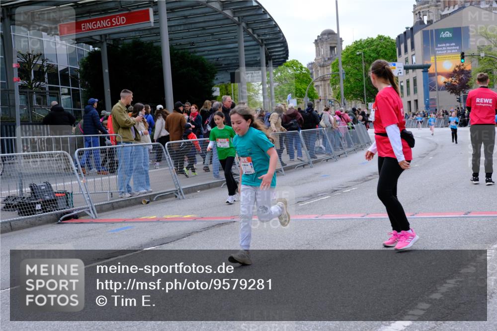 25.04.2026 - Das Zehntel Tim E. http://msf.ph/oto/9579281 25.04.2026 11:09:09 Ziel 5851, 5853, 5871, 5873, 6790, 6806, 6832, 6836 meine-sportfotos.de