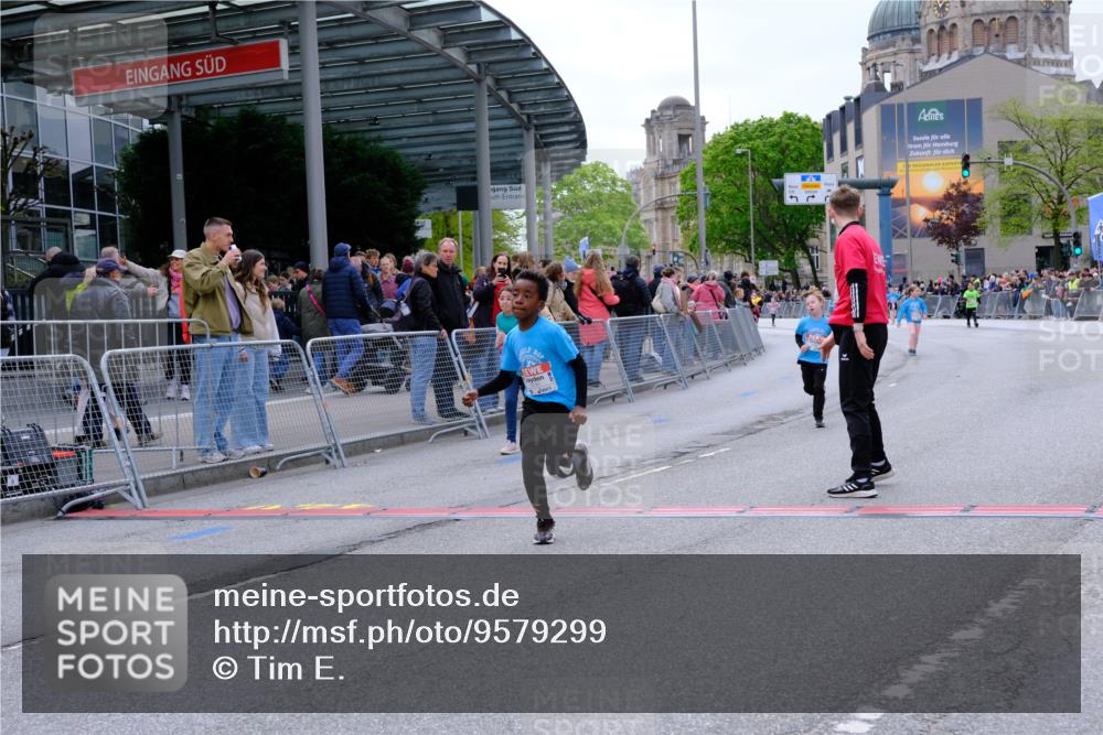 25.04.2026 - Das Zehntel Tim E. http://msf.ph/oto/9579299 25.04.2026 11:09:13 Ziel 5074, 5082, 5851, 5853, 5871, 5873, 6790, 6806, 6895 meine-sportfotos.de