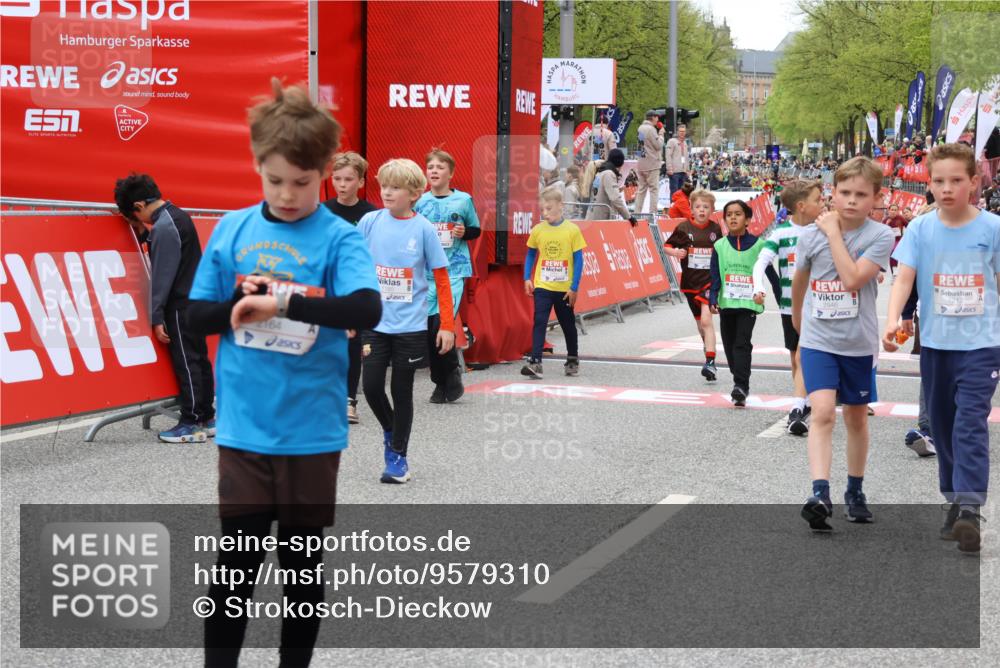 25.04.2026 - Das Zehntel Strokosch-Dieckow http://msf.ph/oto/9579310 25.04.2026 08:51:32 Ziel 1125, 1185, 1200, 1212, 1523, 1723, 2751, 3178, 3261, 3303, 3309, 3690, 3843, 3967, 1125, 1185, 1200, 1212, 1523, 1723, 2751, 3178, 3261, 3303, 3309, 3690, 3843, 3967 meine-sportfotos.de