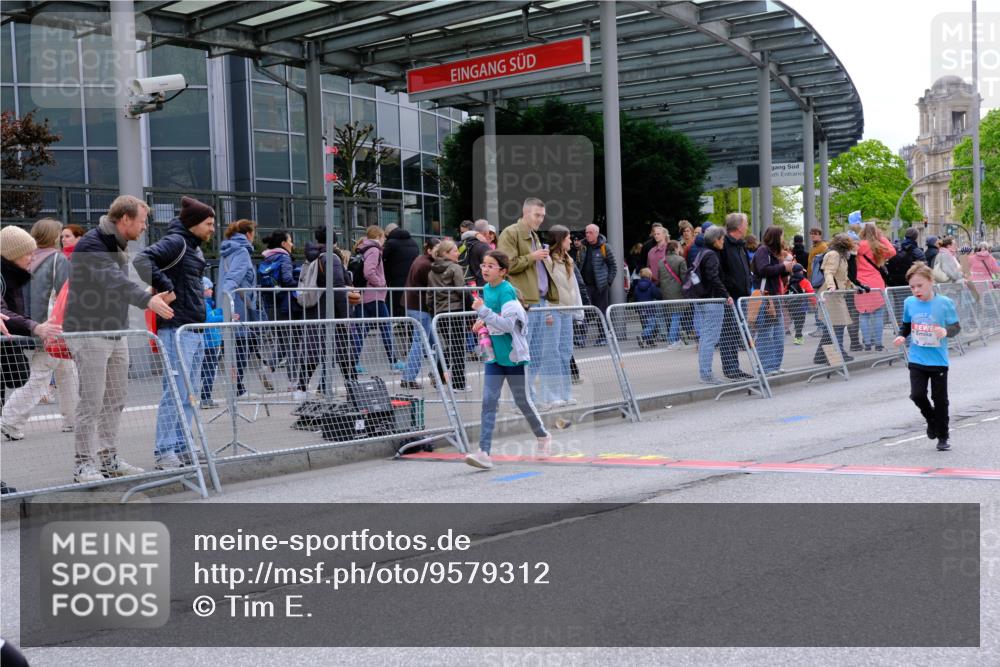 25.04.2026 - Das Zehntel Tim E. http://msf.ph/oto/9579312 25.04.2026 11:09:15 Ziel 5074, 5082, 5851, 5853, 5871, 6790, 6806, 6895 meine-sportfotos.de