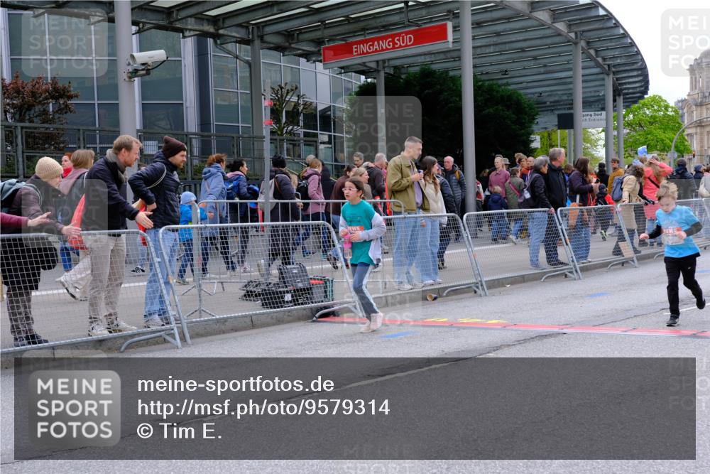 25.04.2026 - Das Zehntel Tim E. http://msf.ph/oto/9579314 25.04.2026 11:09:16 Ziel 5074, 5082, 5851, 5853, 5871, 6790, 6806, 6895 meine-sportfotos.de