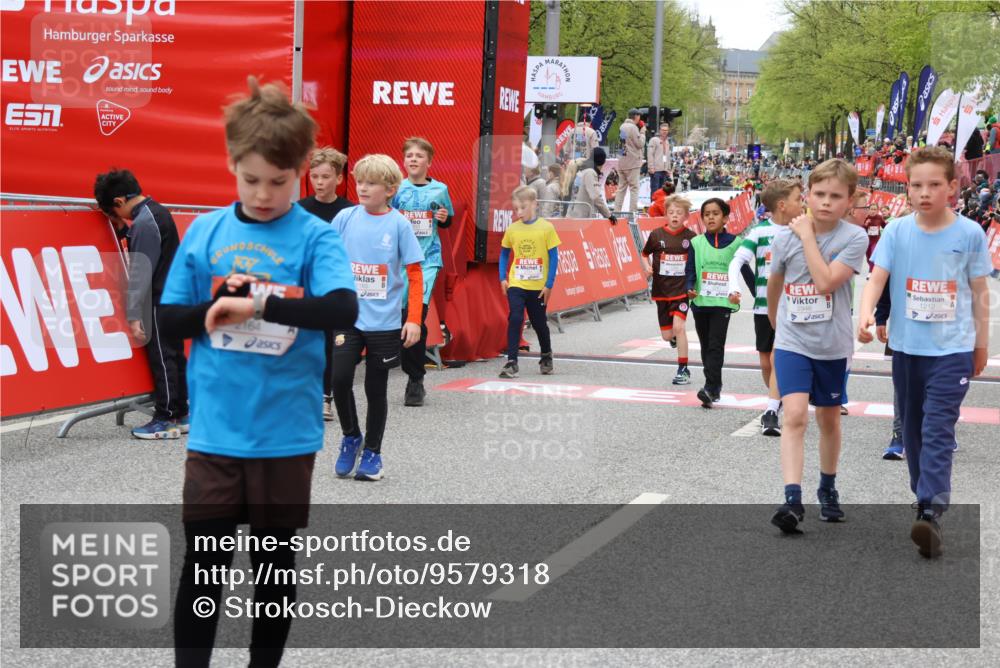 25.04.2026 - Das Zehntel Strokosch-Dieckow http://msf.ph/oto/9579318 25.04.2026 08:51:33 Ziel 1125, 1185, 1200, 1212, 1523, 1723, 2751, 3178, 3261, 3303, 3309, 3690, 3843, 3967, 1125, 1185, 1200, 1212, 1523, 1723, 2751, 3178, 3261, 3303, 3309, 3690, 3843, 3967 meine-sportfotos.de