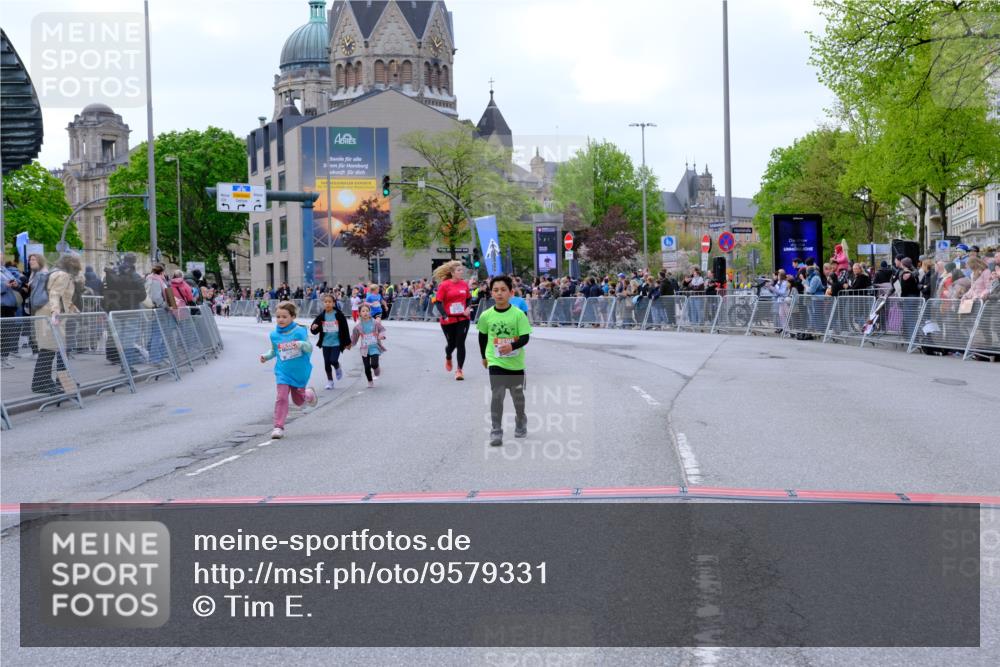 25.04.2026 - Das Zehntel Tim E. http://msf.ph/oto/9579331 25.04.2026 11:09:36 Ziel 5658, 6862, 7262, 7432, 7476 meine-sportfotos.de