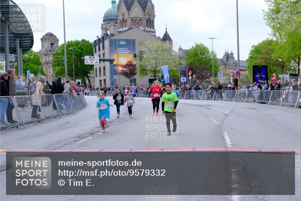 25.04.2026 - Das Zehntel Tim E. http://msf.ph/oto/9579332 25.04.2026 11:09:36 Ziel 5658, 6862, 7262, 7432, 7476 meine-sportfotos.de
