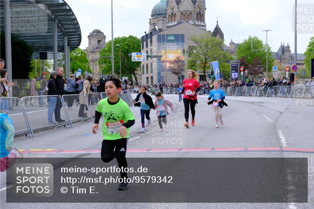 25.04.2026 - Das Zehntel Tim E. http://msf.ph/oto/9579342 25.04.2026 11:09:38 Ziel 5658, 6286, 6862, 7262, 7432, 7476 meine-sportfotos.de