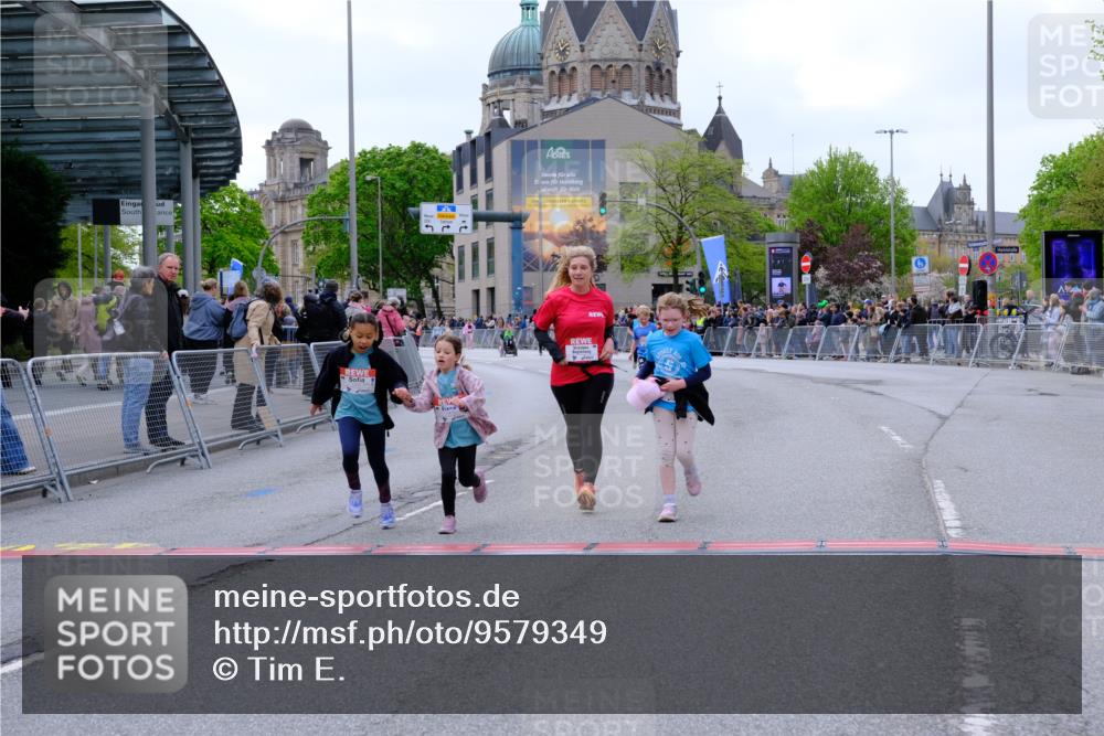 25.04.2026 - Das Zehntel Tim E. http://msf.ph/oto/9579349 25.04.2026 11:09:39 Ziel 5658, 6286, 6290, 6862, 7262, 7432, 7476 meine-sportfotos.de