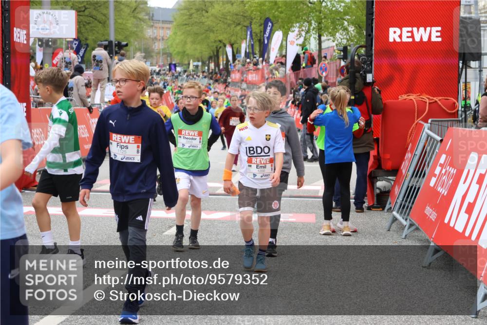 25.04.2026 - Das Zehntel Strokosch-Dieckow http://msf.ph/oto/9579352 25.04.2026 08:51:36 Ziel 1125, 1200, 1284, 1523, 1731, 1987, 2751, 2806, 3261, 3303, 3309, 3843, 3967, 1125, 1200, 1284, 1523, 1731, 1987, 2751, 2806, 3261, 3303, 3309, 3843, 3967 meine-sportfotos.de
