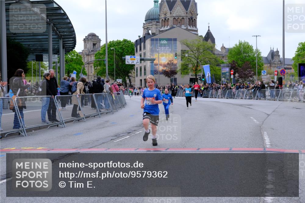 25.04.2026 - Das Zehntel Tim E. http://msf.ph/oto/9579362 25.04.2026 11:09:43 Ziel 5658, 5730, 6286, 6290, 6862, 7262, 7432, 7476 meine-sportfotos.de