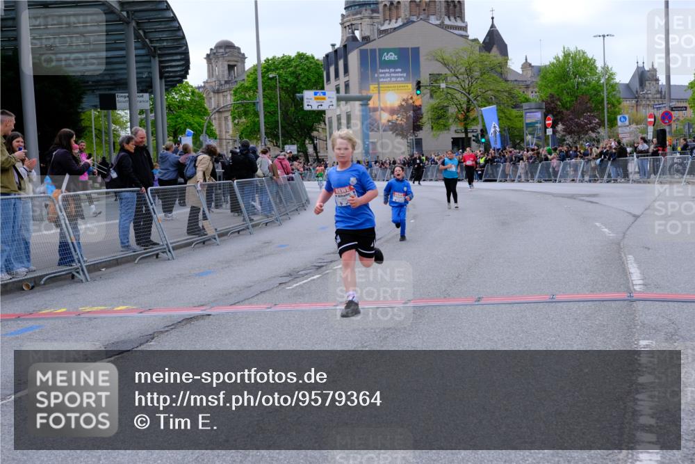 25.04.2026 - Das Zehntel Tim E. http://msf.ph/oto/9579364 25.04.2026 11:09:43 Ziel 5658, 5730, 6286, 6290, 6862, 7262, 7432, 7476 meine-sportfotos.de