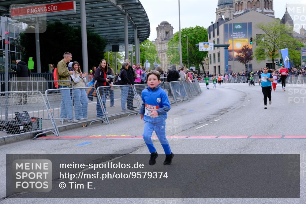 25.04.2026 - Das Zehntel Tim E. http://msf.ph/oto/9579374 25.04.2026 11:09:46 Ziel 5199, 5730, 6286, 6290, 6862, 7432, 7476 meine-sportfotos.de