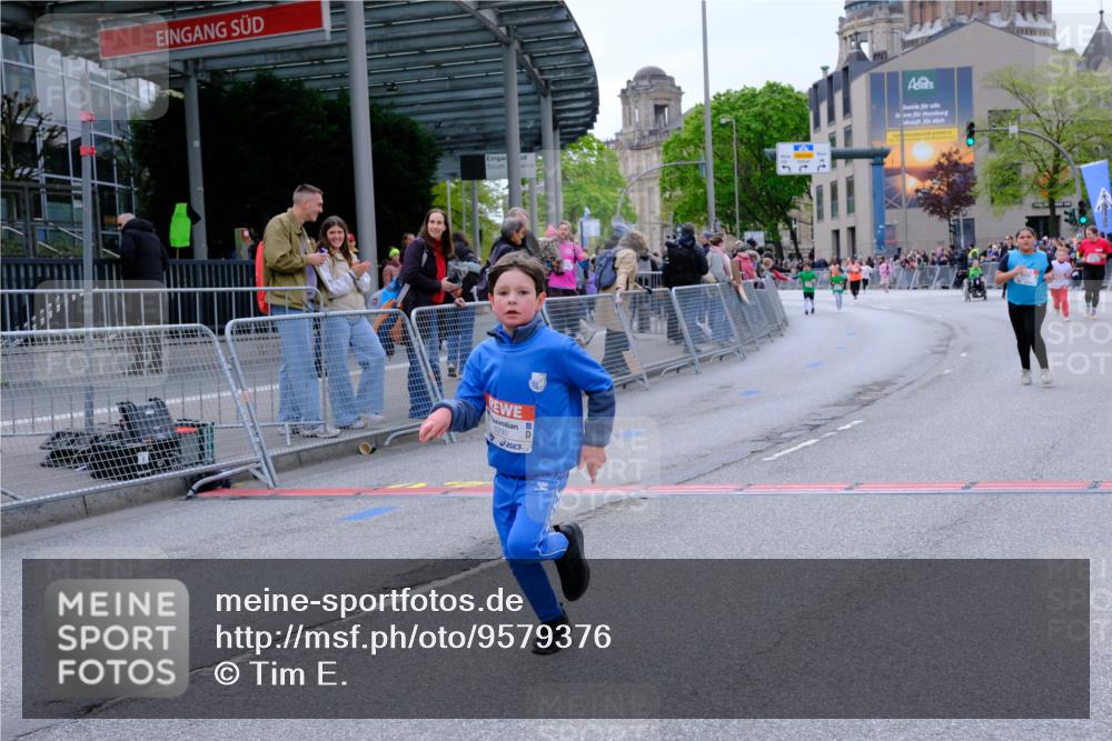 25.04.2026 - Das Zehntel Tim E. http://msf.ph/oto/9579376 25.04.2026 11:09:46 Ziel 5199, 5730, 6286, 6290, 6862, 7432, 7476 meine-sportfotos.de