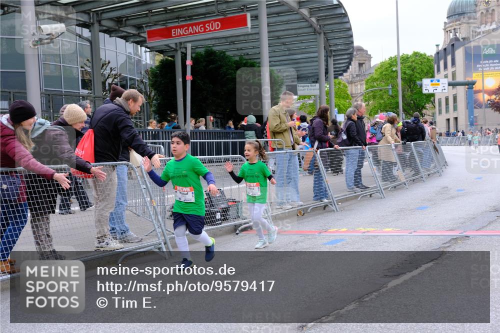 25.04.2026 - Das Zehntel Tim E. http://msf.ph/oto/9579417 25.04.2026 11:10:01 Ziel 5849, 5863, 7379 meine-sportfotos.de