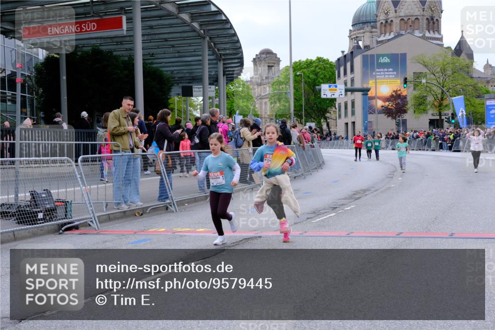 25.04.2026 - Das Zehntel Tim E. http://msf.ph/oto/9579445 25.04.2026 11:10:15 Ziel 7351, 7530, 7534 meine-sportfotos.de