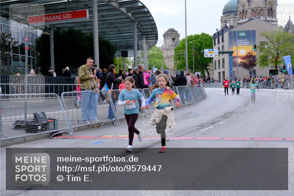 25.04.2026 - Das Zehntel Tim E. http://msf.ph/oto/9579447 25.04.2026 11:10:15 Ziel 7351, 7530, 7534 meine-sportfotos.de