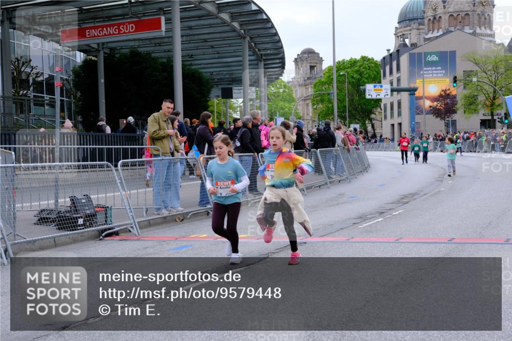 25.04.2026 - Das Zehntel Tim E. http://msf.ph/oto/9579448 25.04.2026 11:10:15 Ziel 7351, 7530, 7534 meine-sportfotos.de