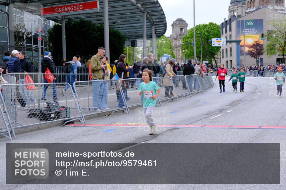 25.04.2026 - Das Zehntel Tim E. http://msf.ph/oto/9579461 25.04.2026 11:10:24 Ziel 5086, 5175, 5982, 5986, 7792 meine-sportfotos.de