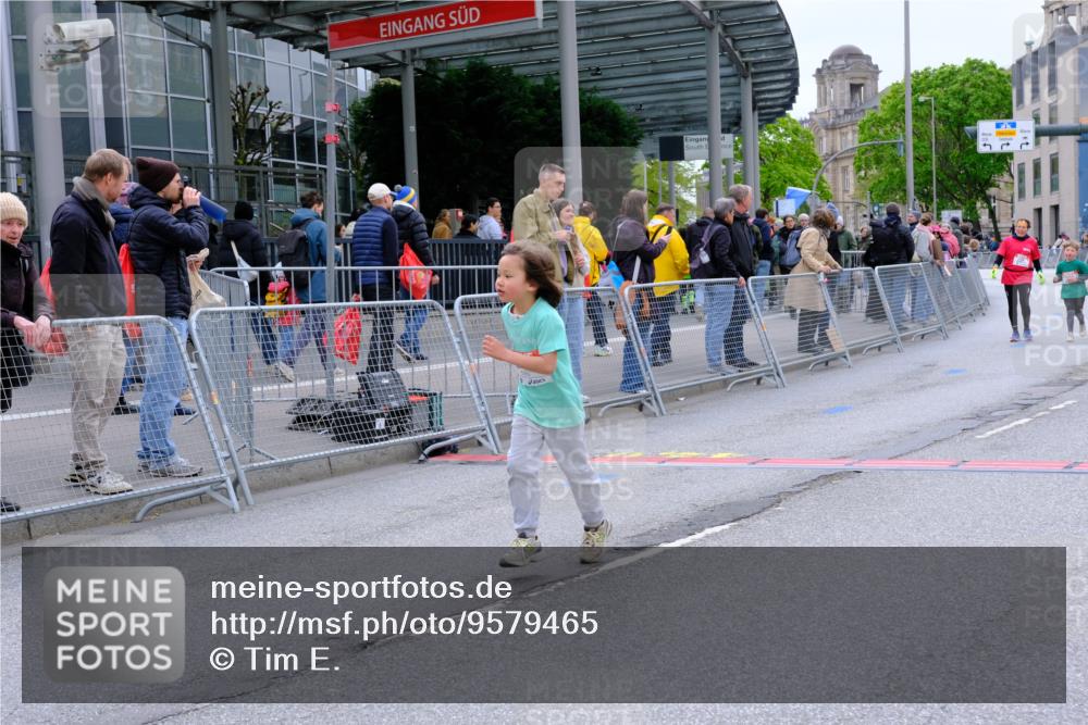 25.04.2026 - Das Zehntel Tim E. http://msf.ph/oto/9579465 25.04.2026 11:10:25 Ziel 5086, 5175, 5982, 5986, 7792 meine-sportfotos.de