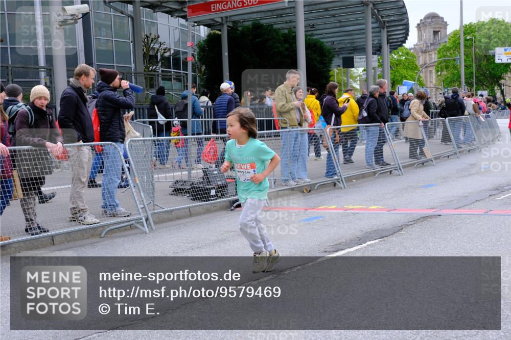 25.04.2026 - Das Zehntel Tim E. http://msf.ph/oto/9579469 25.04.2026 11:10:25 Ziel 5086, 5175, 5982, 5986, 7792 meine-sportfotos.de