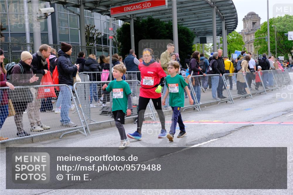 25.04.2026 - Das Zehntel Tim E. http://msf.ph/oto/9579488 25.04.2026 11:10:34 Ziel 7783, 7792 meine-sportfotos.de
