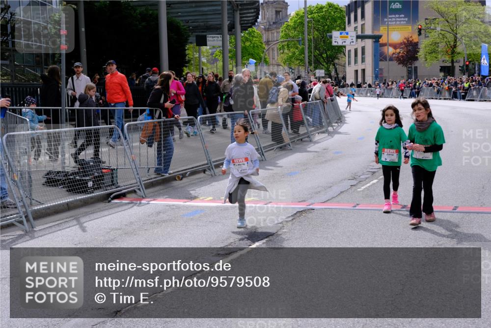 25.04.2026 - Das Zehntel Tim E. http://msf.ph/oto/9579508 25.04.2026 11:11:15 Ziel 5085, 6447, 6451 meine-sportfotos.de