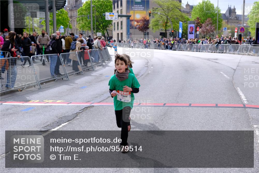 25.04.2026 - Das Zehntel Tim E. http://msf.ph/oto/9579514 25.04.2026 11:11:16 Ziel 5085, 6447, 6451 meine-sportfotos.de