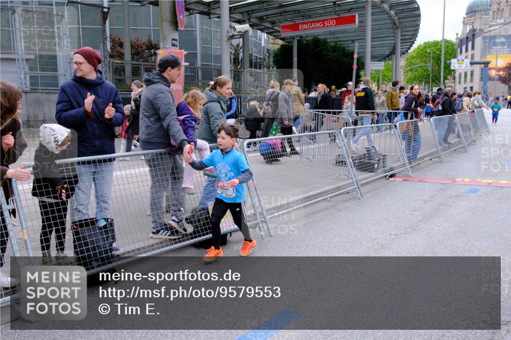 25.04.2026 - Das Zehntel Tim E. http://msf.ph/oto/9579553 25.04.2026 11:11:35 Ziel 6785 meine-sportfotos.de