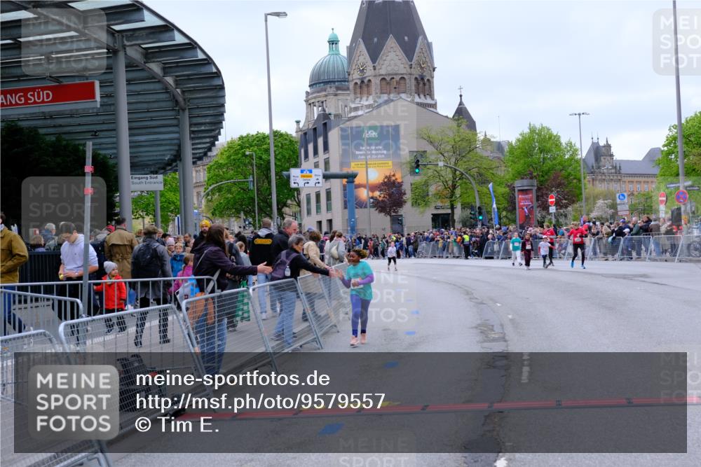25.04.2026 - Das Zehntel Tim E. http://msf.ph/oto/9579557 25.04.2026 11:11:41 Ziel 5883 meine-sportfotos.de
