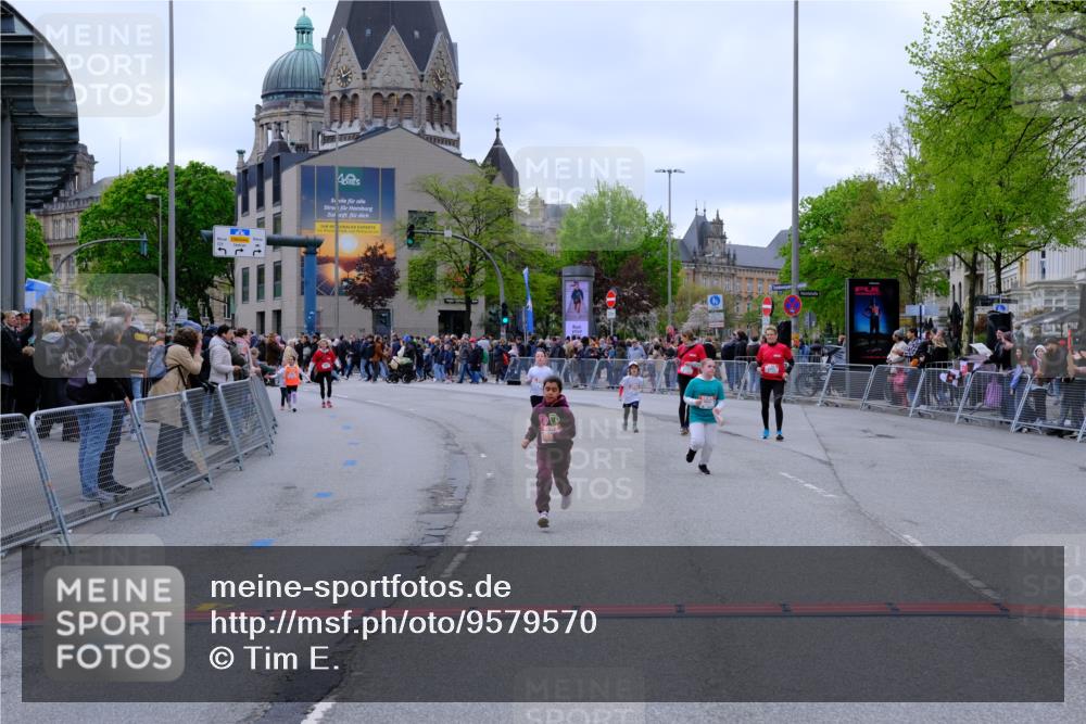 25.04.2026 - Das Zehntel Tim E. http://msf.ph/oto/9579570 25.04.2026 11:11:48 Ziel 5876, 5883, 7036 meine-sportfotos.de