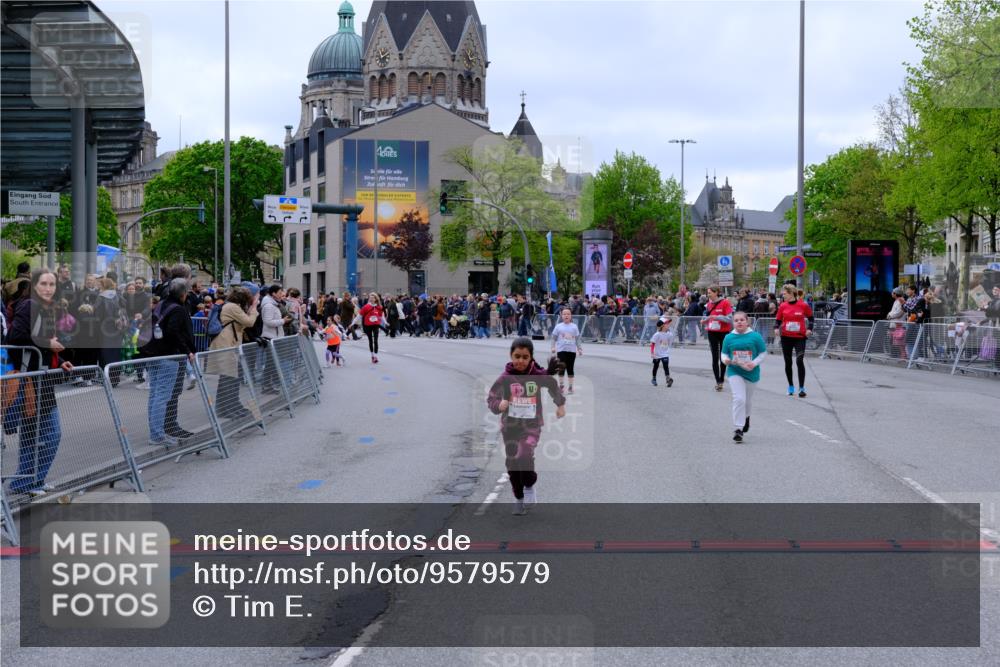 25.04.2026 - Das Zehntel Tim E. http://msf.ph/oto/9579579 25.04.2026 11:11:49 Ziel 5876, 5883, 7036 meine-sportfotos.de
