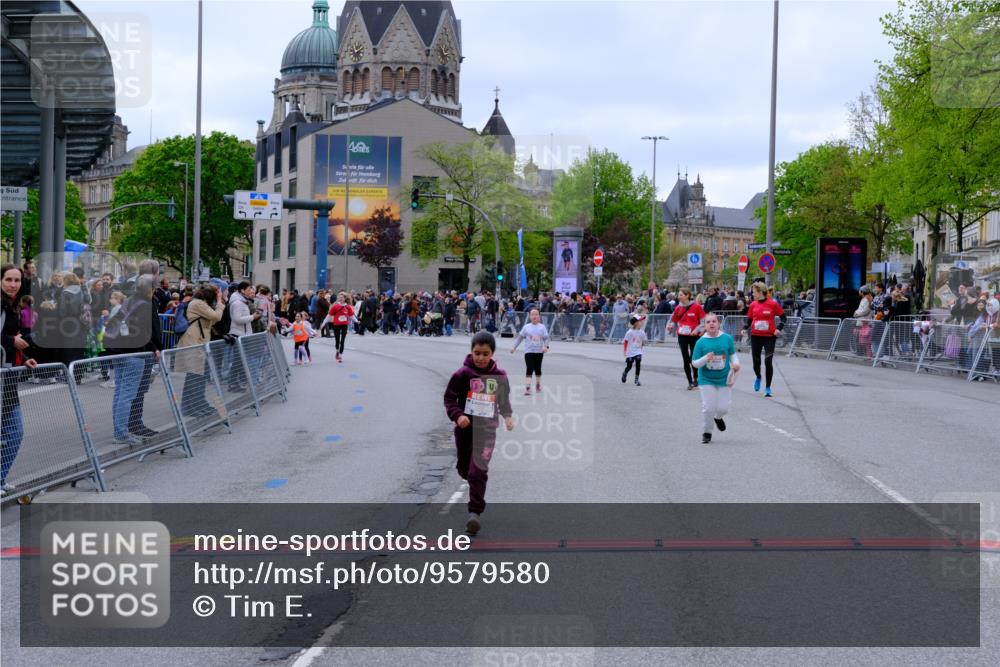 25.04.2026 - Das Zehntel Tim E. http://msf.ph/oto/9579580 25.04.2026 11:11:49 Ziel 5876, 5883, 7036 meine-sportfotos.de