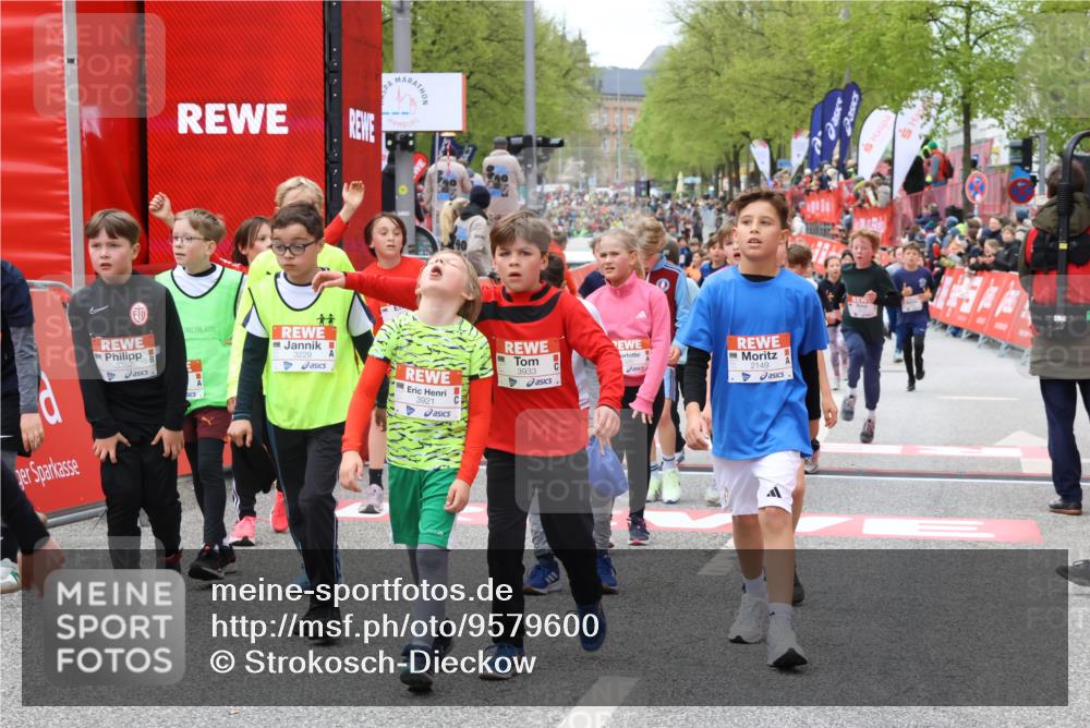 25.04.2026 - Das Zehntel Strokosch-Dieckow http://msf.ph/oto/9579600 25.04.2026 08:52:03 Ziel 1017, 1018, 1279, 1840, 2066, 2149, 2161, 2320, 2671, 2761, 3229, 3332, 3352, 3382, 3407, 3421, 3570, 3675, 4015, 1017, 1018, 1279, 1840, 2066, 2149, 2161, 2320, 2671, 2761, 3229, 3332, 3352, 3382, 3407, 3421, 3570, 3675, 4015 meine-sportfotos.de