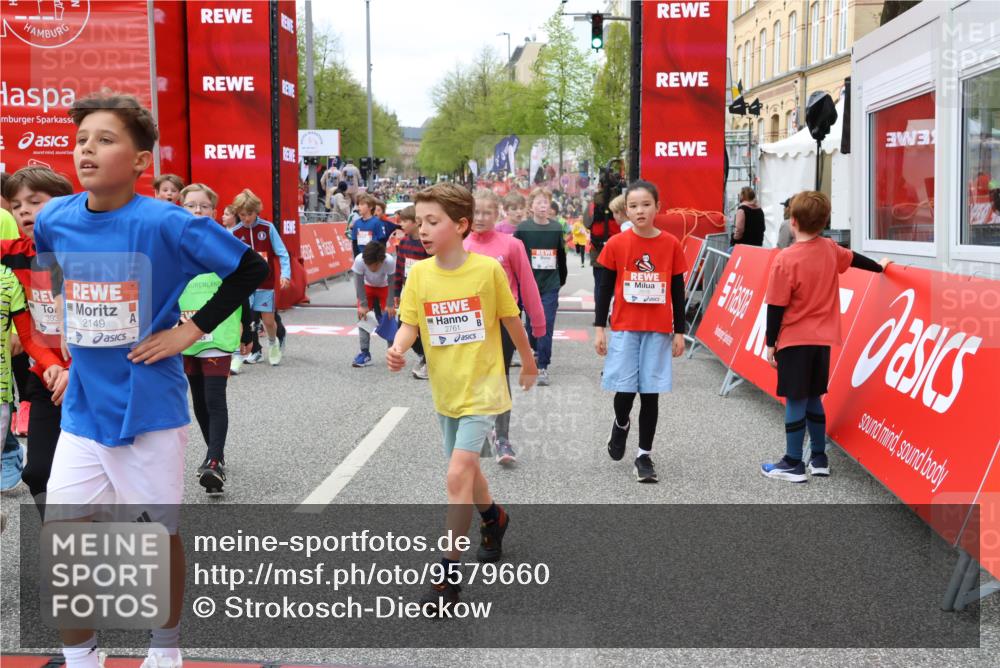 25.04.2026 - Das Zehntel Strokosch-Dieckow http://msf.ph/oto/9579660 25.04.2026 08:52:07 Ziel 1017, 1018, 1250, 1279, 1282, 1286, 1840, 2161, 2320, 2671, 3190, 3241, 3336, 3352, 3421, 3428, 3675, 3807, 4015, 4040, 4053, 1017, 1018, 1250, 1279, 1282, 1286, 1840, 2161, 2320, 2671, 3190, 3241, 3336, 3352, 3421, 3428, 3675, 3807, 4015, 4040, 4053 meine-sportfotos.de