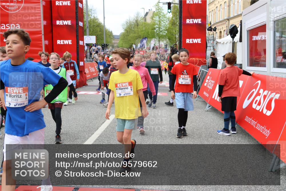 25.04.2026 - Das Zehntel Strokosch-Dieckow http://msf.ph/oto/9579662 25.04.2026 08:52:07 Ziel 1017, 1018, 1250, 1279, 1282, 1286, 1840, 2161, 2320, 2671, 3190, 3241, 3336, 3352, 3421, 3428, 3675, 3807, 4015, 4040, 4053, 1017, 1018, 1250, 1279, 1282, 1286, 1840, 2161, 2320, 2671, 3190, 3241, 3336, 3352, 3421, 3428, 3675, 3807, 4015, 4040, 4053 meine-sportfotos.de